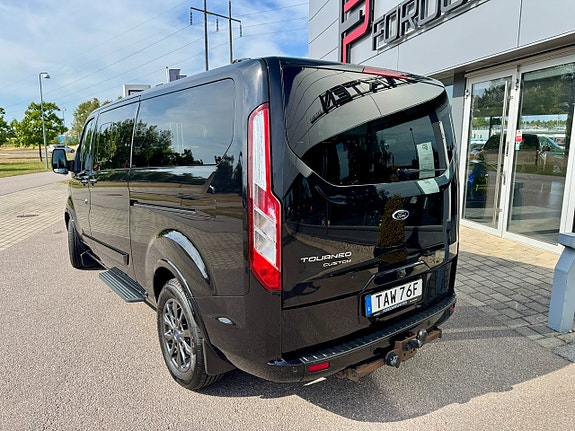 Ford Custom Tourneo 2 of 14