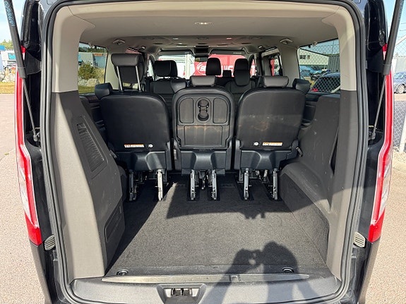 Ford Custom Tourneo 13 of 14