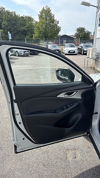 Mazda CX-3 3 of 20