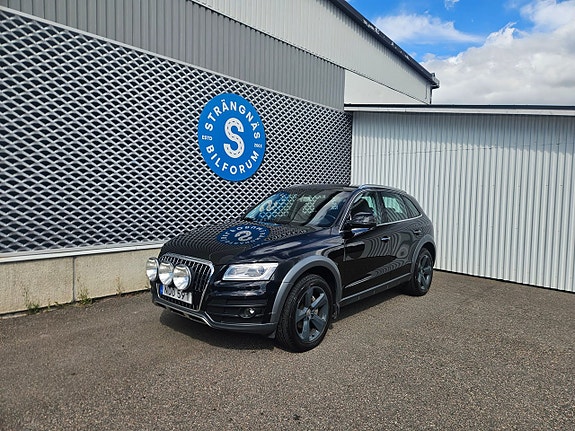 Audi Q5 2 of 24