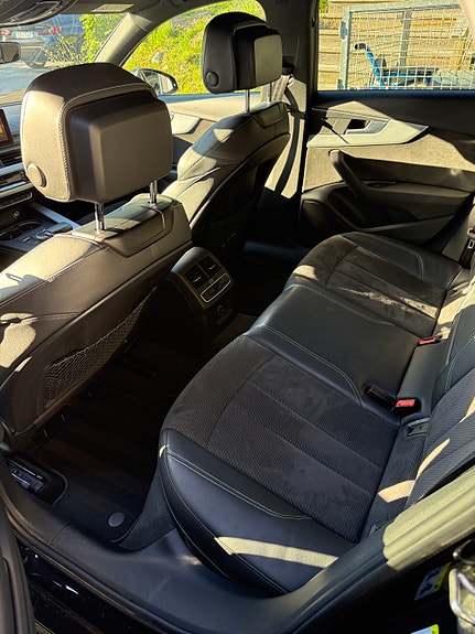 Audi A4 4 of 4