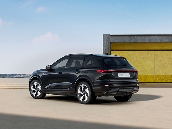 Audi Q6 e-tron 7 of 11