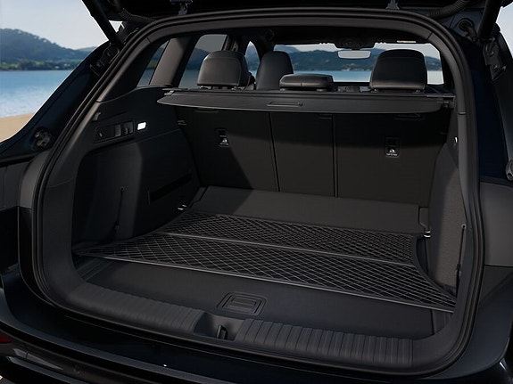 Audi Q6 e-tron 8 of 11