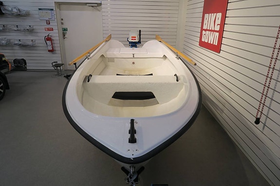 Ryds 425 med 30-trailer och Suzuki 8hk 5 of 6