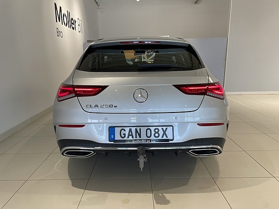 Mercedes-Benz CLA250 e 11 of 27