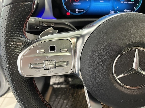 Mercedes-Benz CLA250 e 19 of 27
