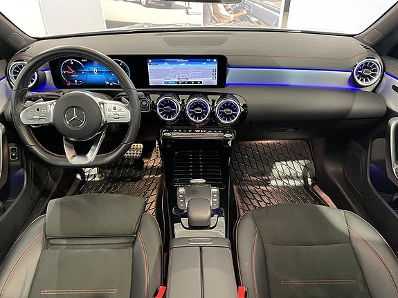 Mercedes-Benz CLA250 e 22 of 27