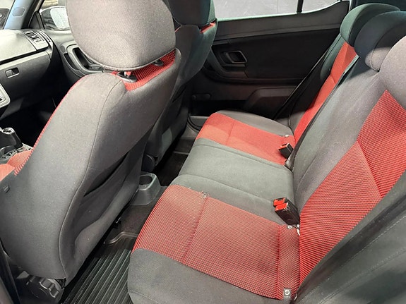 Skoda Fabia 12 of 15