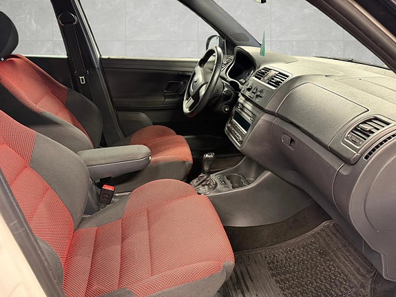Skoda Fabia 10 of 15