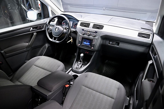 Volkswagen Caddy Maxi 12 of 22