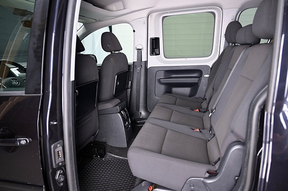 Volkswagen Caddy Maxi 8 of 22