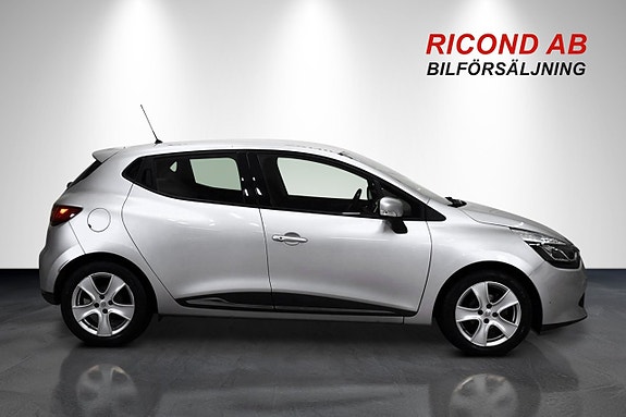 Renault Clio 2 of 16
