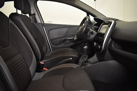 Renault Clio 13 of 16