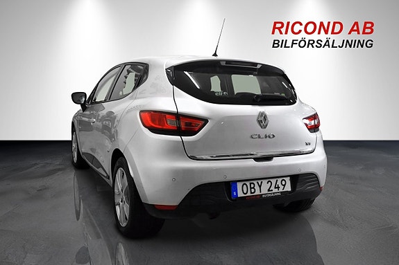 Renault Clio 7 of 16