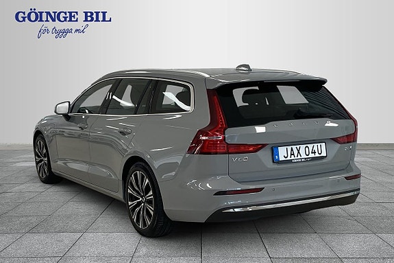 Volvo V60 8 of 16