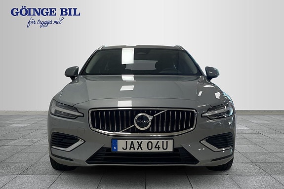 Volvo V60 12 of 16