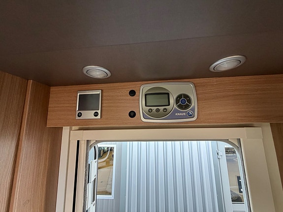 Knaus R16 TI 700 Queensbed 2900mil Scandinavian Selection Alde 27 of 30