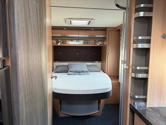 Knaus R16 TI 700 Queensbed 2900mil Scandinavian Selection Alde 13 of 30