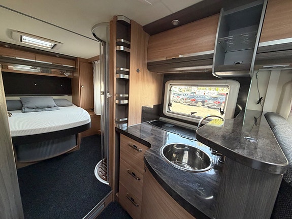 Knaus R16 TI 700 Queensbed 2900mil Scandinavian Selection Alde 19 of 30