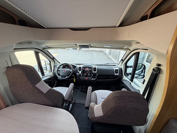 Knaus R16 TI 700 Queensbed 2900mil Scandinavian Selection Alde 21 of 30