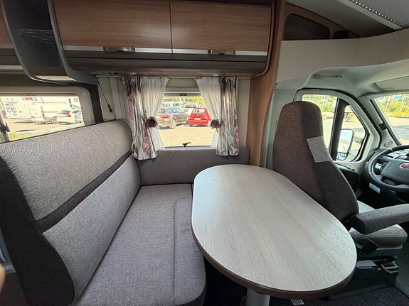 Knaus R16 TI 700 Queensbed 2900mil Scandinavian Selection Alde 24 of 30