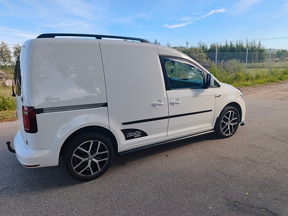 Volkswagen Caddy 2 of 9