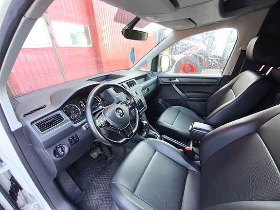 Volkswagen Caddy 7 of 9