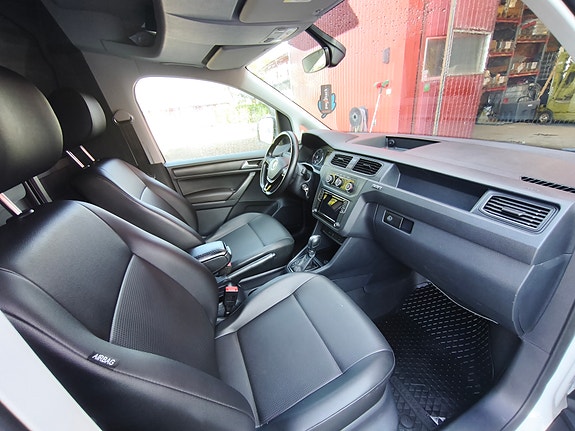 Volkswagen Caddy 8 of 9
