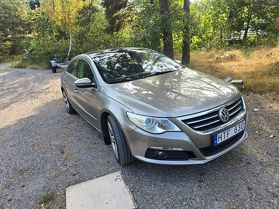 Volkswagen Passat CC 3 of 7