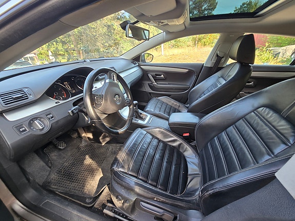 Volkswagen Passat CC 5 of 7