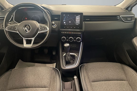 Renault Clio 12 of 15
