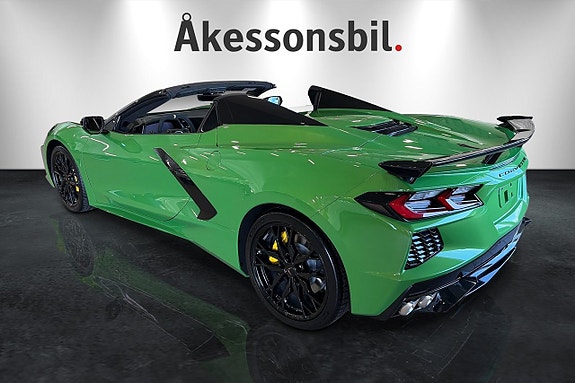 Chevrolet Corvette 17 of 18
