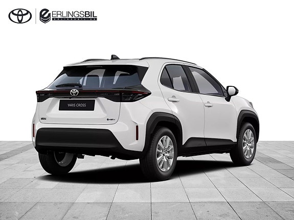 Toyota Yaris Cross 2 of 4