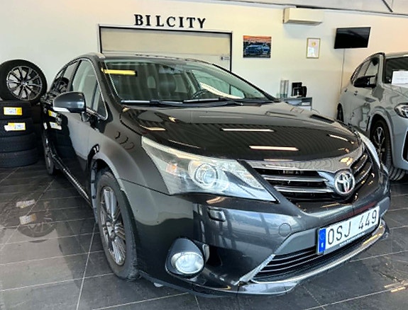 Toyota Avensis 2 of 19