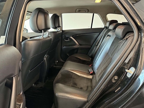 Toyota Avensis 11 of 19