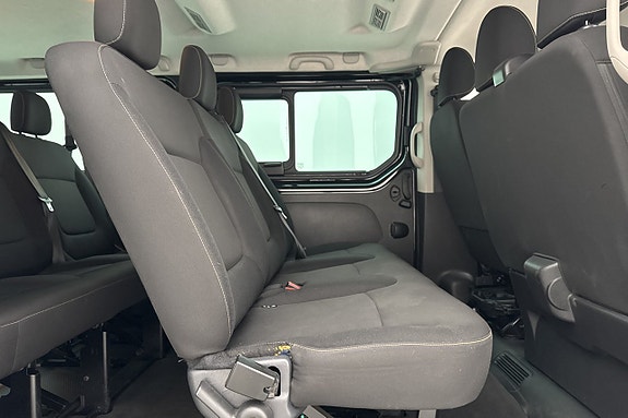 Renault Trafic 18 of 27