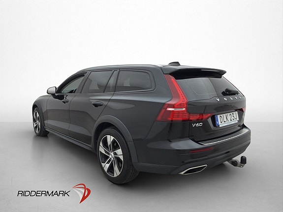 Volvo V60 Cross Country 5 of 30