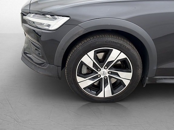 Volvo V60 Cross Country 29 of 30