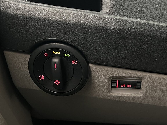 Volkswagen Transporter 14 of 30