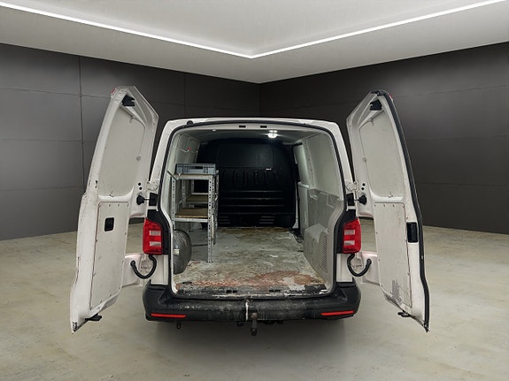 Volkswagen Transporter 13 of 30