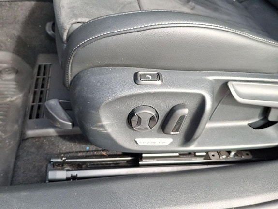 Volkswagen Passat 11 of 23