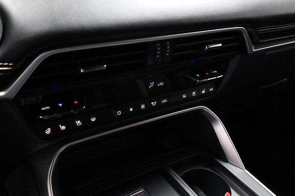 Mazda CX-60 30 of 30