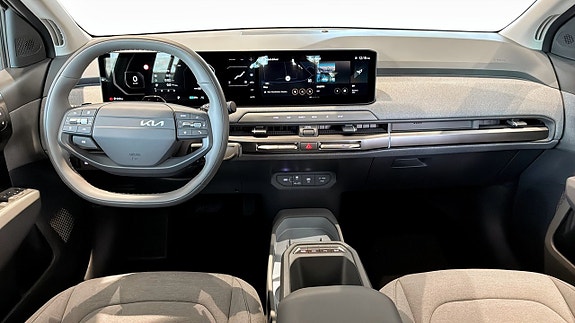 Kia EV3 4 of 14