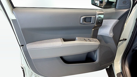 Kia EV3 11 of 14