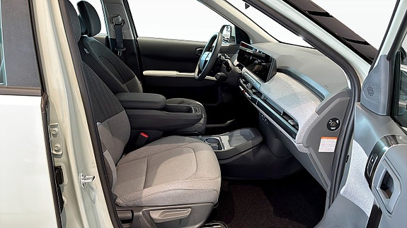 Kia EV3 3 of 14