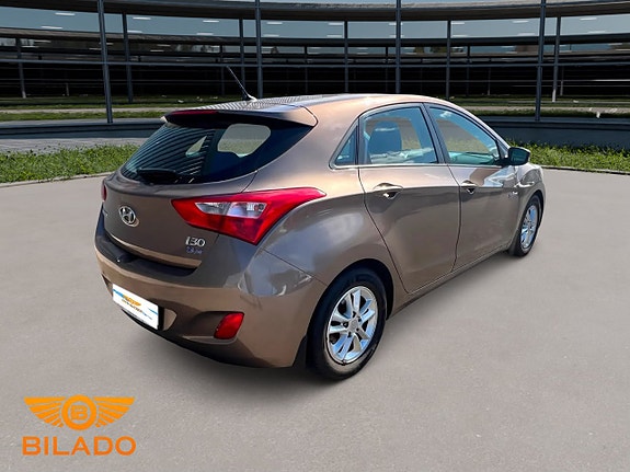 Hyundai i30 3 of 7