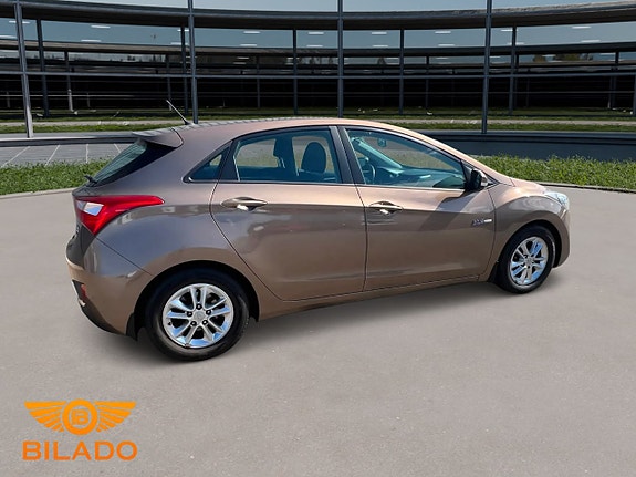 Hyundai i30 4 of 7