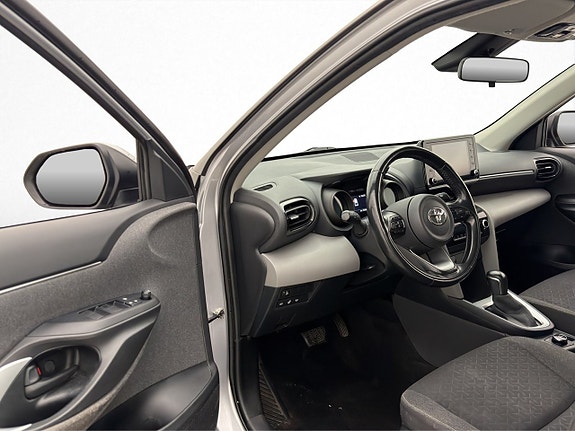 Toyota Yaris Cross 10 of 27