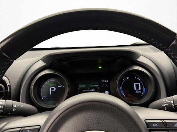 Toyota Yaris Cross 15 of 27