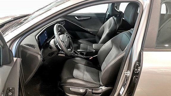 Kia Niro 8 of 12